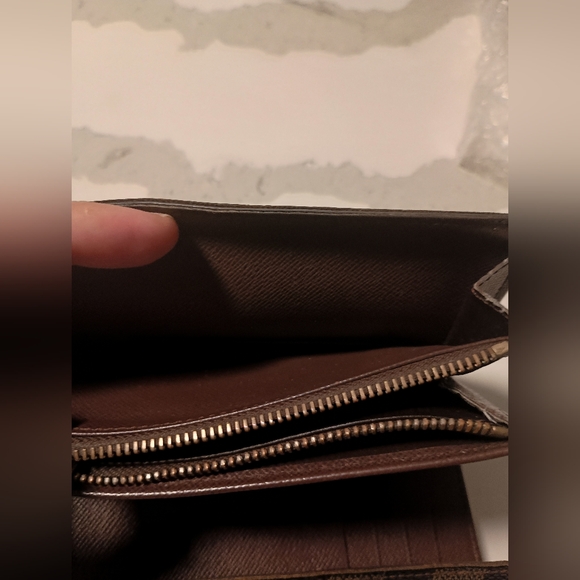 Authentic Louis Vuitton Louis Vuitton Tri-Fold Wallet Damier Porto Monogram - Picture 11 of 15